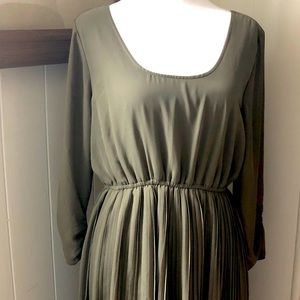 Olive Green High low dress Women’s Size Medium